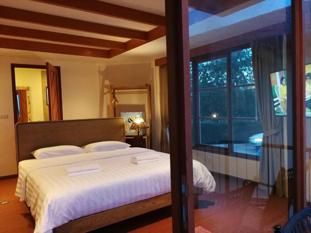 Seaman Resort Haad Chao Samran Buitenkant foto