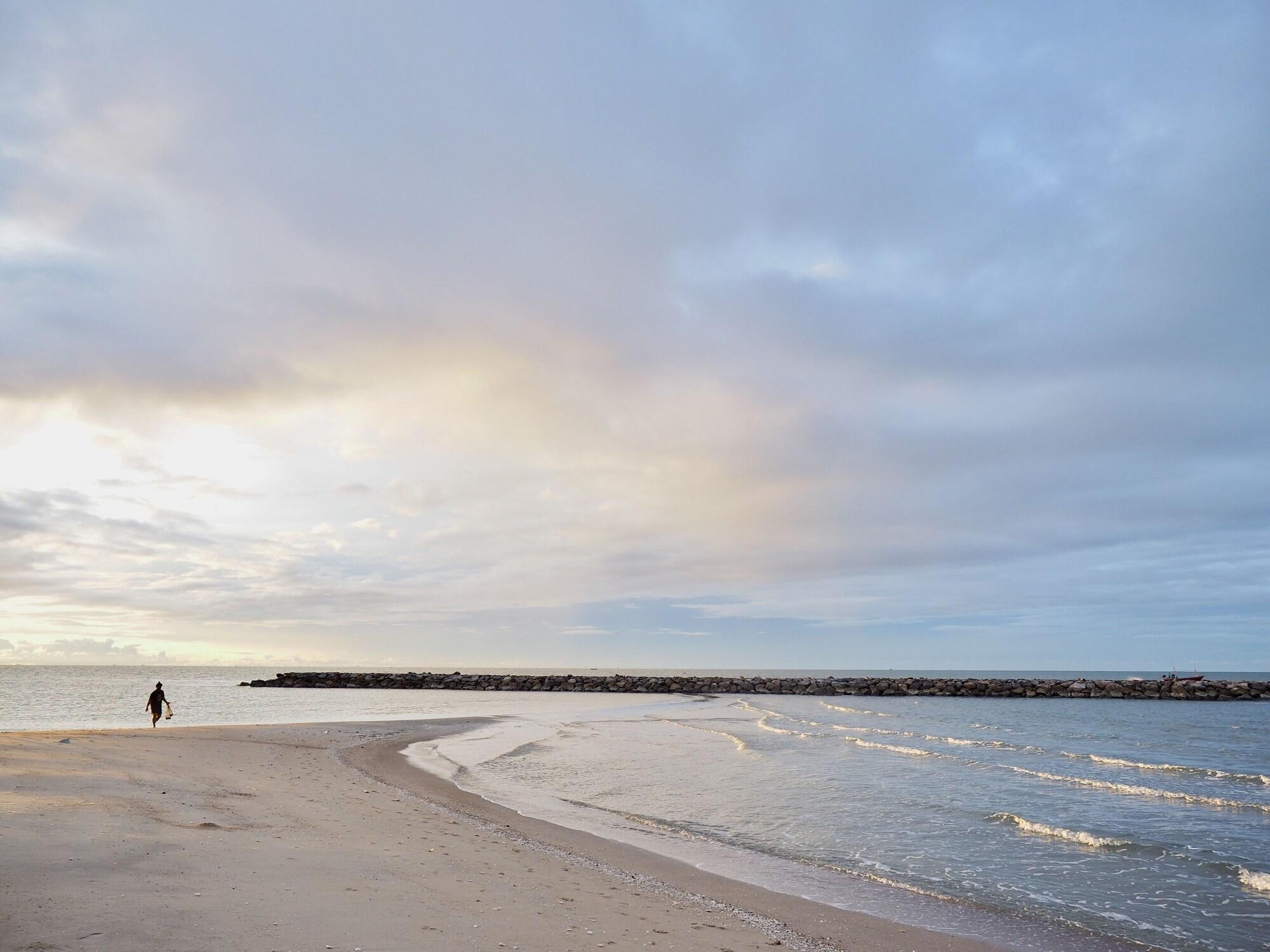 Seaman Resort Haad Chao Samran Buitenkant foto