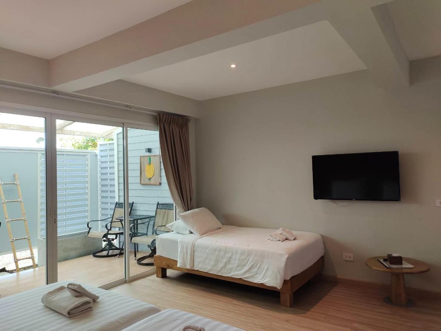 Seaman Resort Haad Chao Samran Buitenkant foto